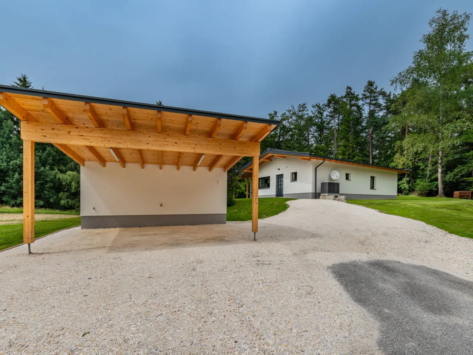 haus-mit-carport